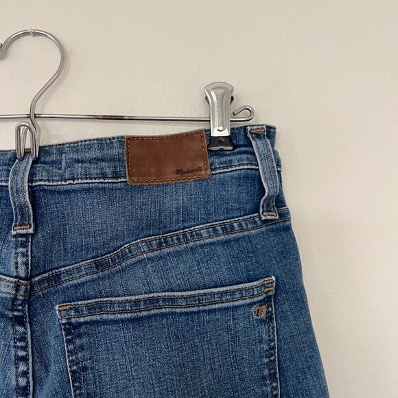 Madewell Curvy High-Rise Skinny Jeans: Drop Step-Hem Edition - Picture 7 of 10